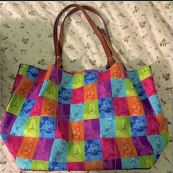 beautiful RARE Dooney & Bourke Disney 2017 (only!) “Pop Art” Flynn shoulder bag - Picture 2 of 6